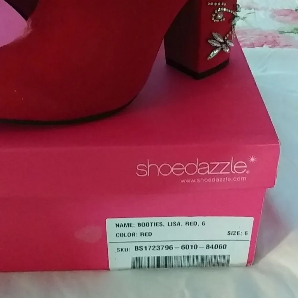 NIB Shoedazzle Lisa size 6 beautiful Red Jeweled ankle Boots with 4” heel